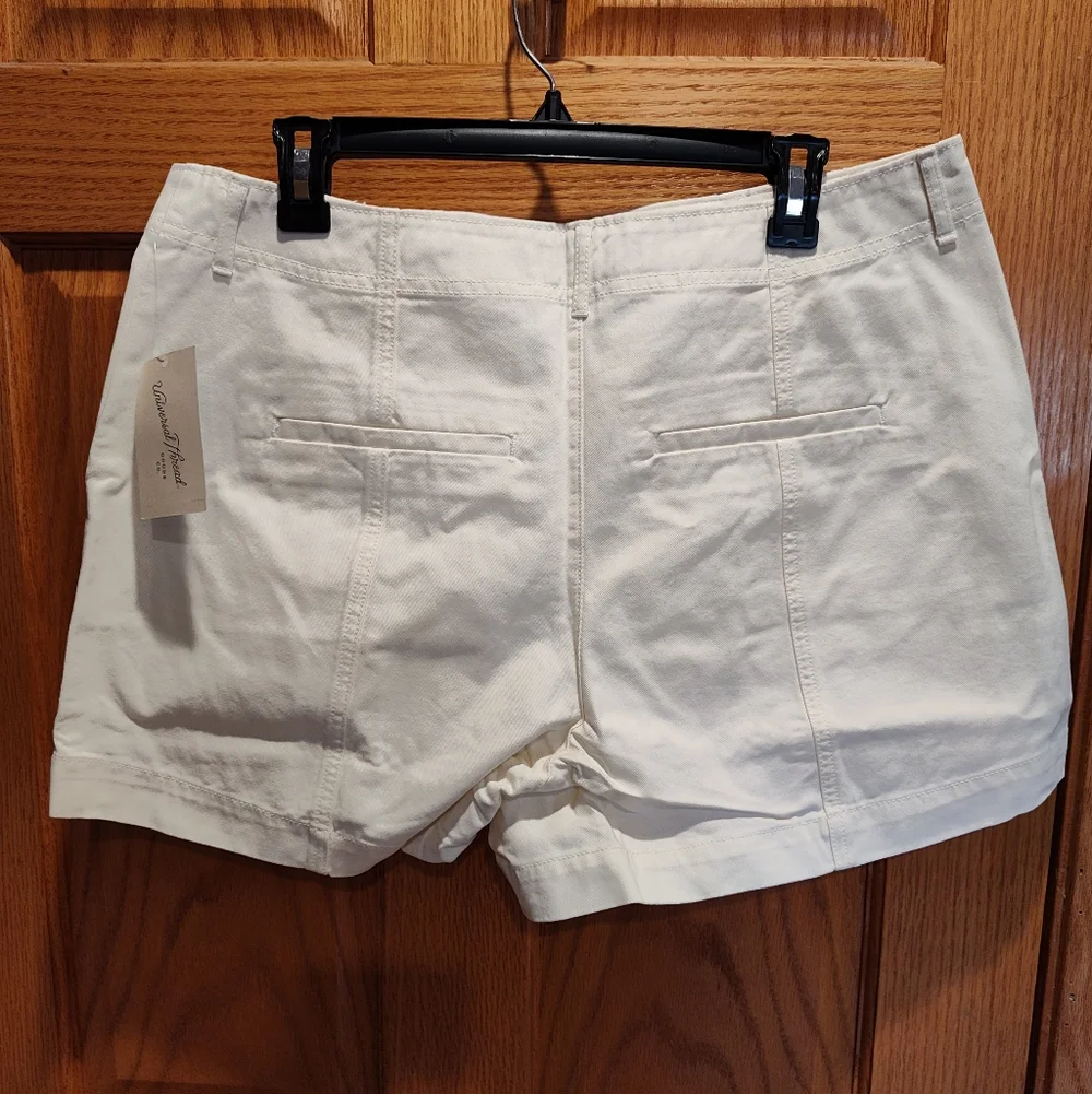 High-Rise Trouser Shorts - Cream 14